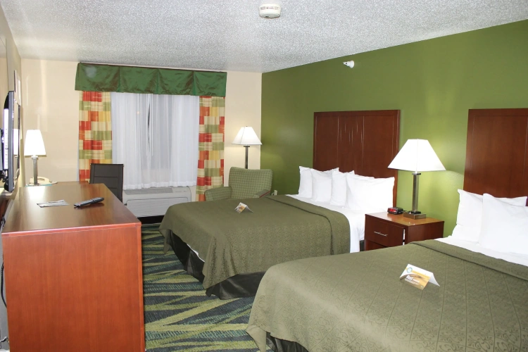 Standard Quadruple room