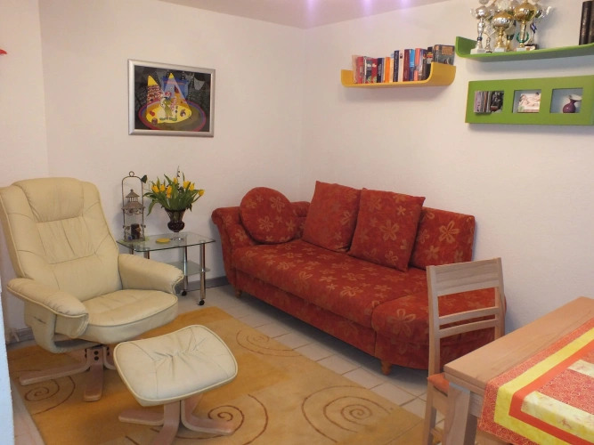 2 Bedrooms Cottage with garden view
