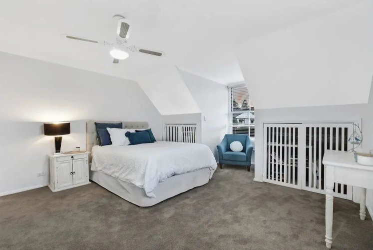 4 Bedrooms Cottage