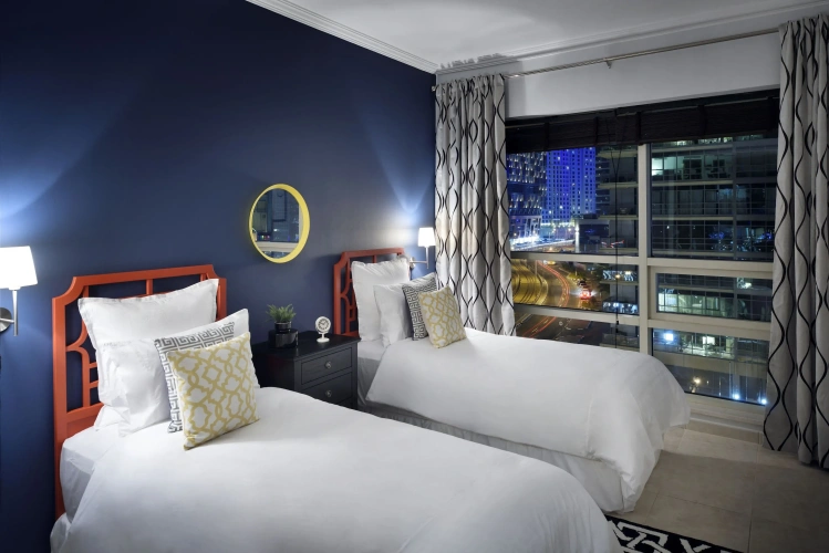 3 Bedrooms Premier Sextuple Apartment with canal view