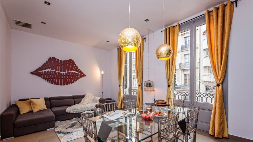 2 Bedrooms Quadruple Apartment