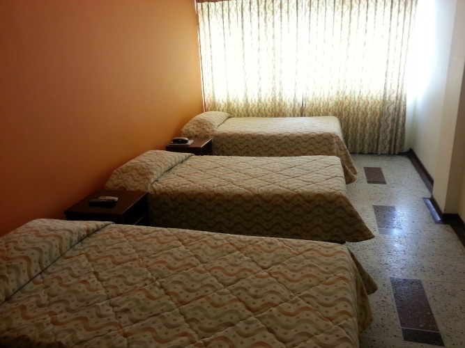 Standard Triple room