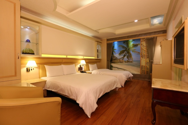 Standard Triple room