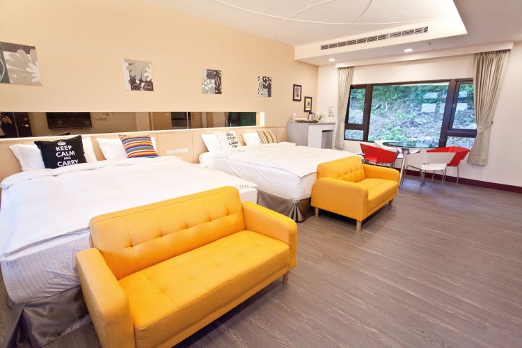 Standard Quadruple room
