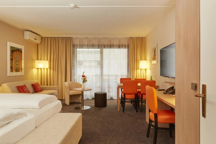 Superior Double room with partial view