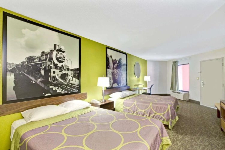 Quadruple Suite
