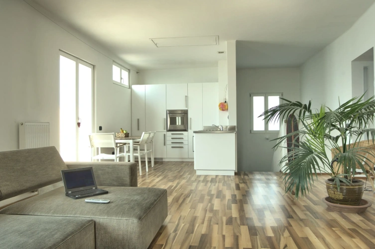 1 Bedroom Deluxe Penthouse room with lake view