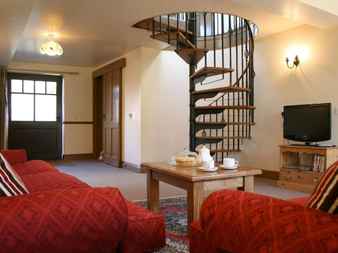 3 Bedrooms Cottage