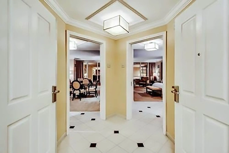 2 Bedrooms Executive Suite with balcony