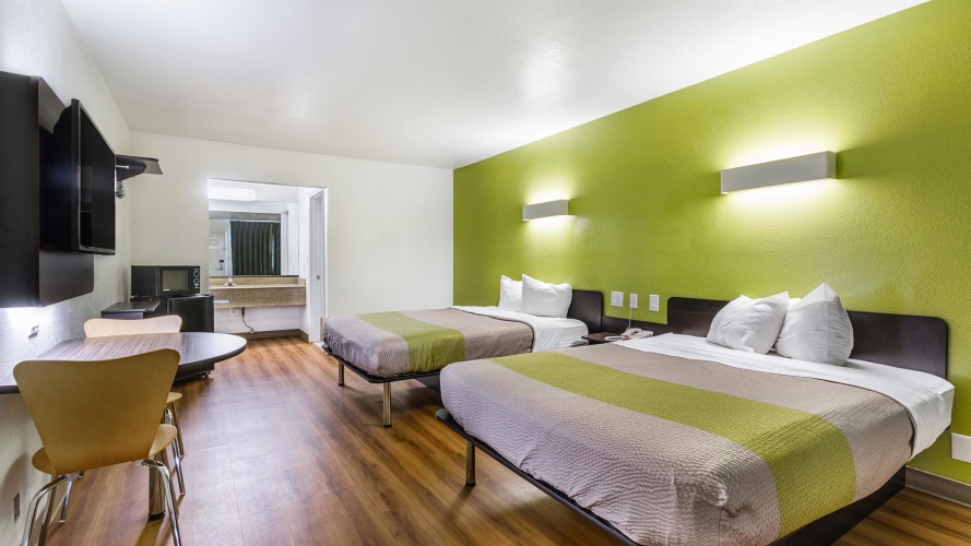 Deluxe Quadruple room