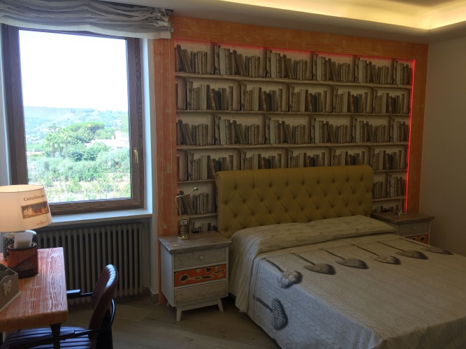 Standard Double room with partial sea view