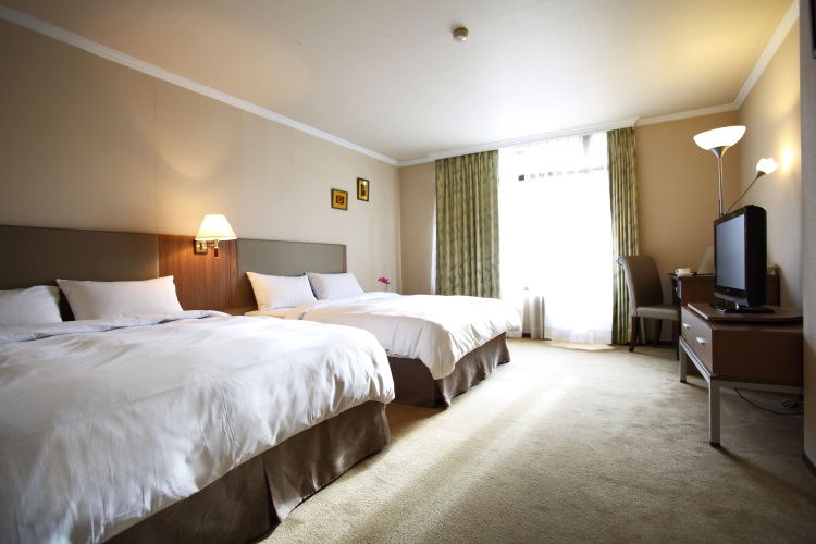 Deluxe Quadruple room