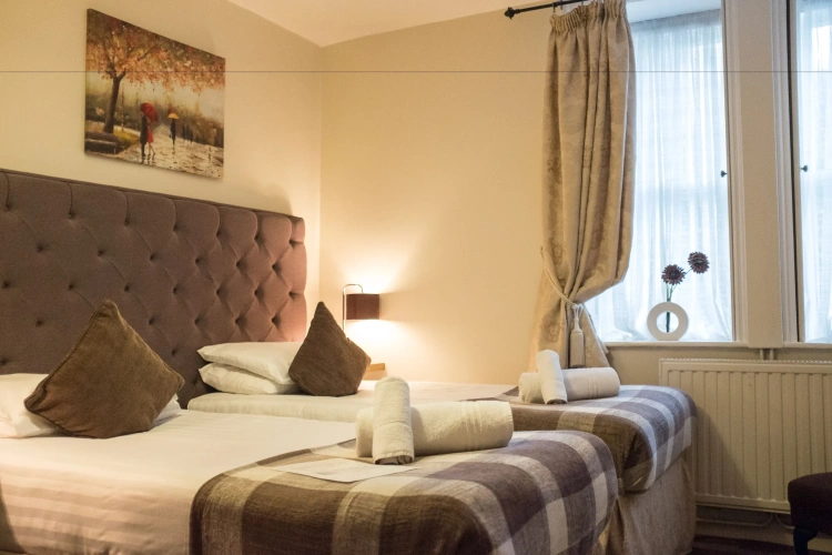 Standard Twin room