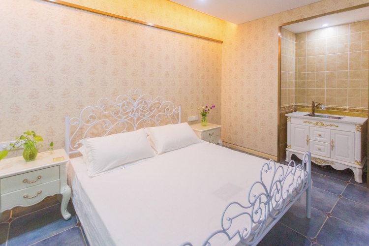 1 Bedroom Comfort Apartment