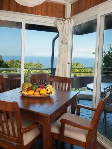 2 Bedrooms Quadruple Cottage