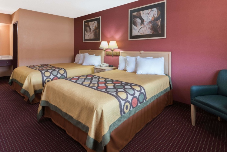 Standard Quadruple room