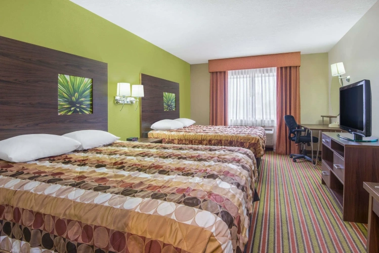 Standard Quadruple room