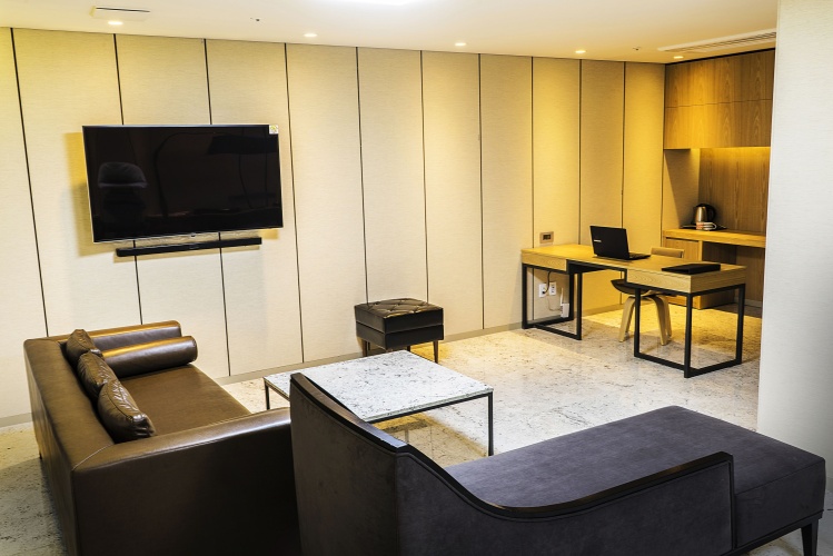 Double Suite