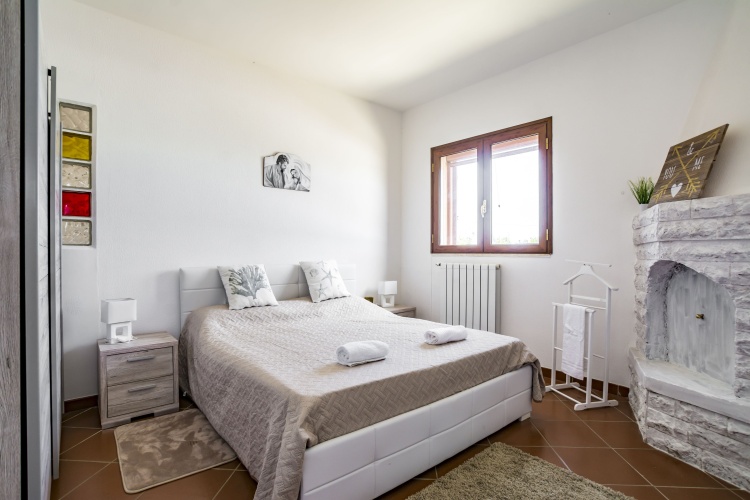 4 Bedrooms Villa