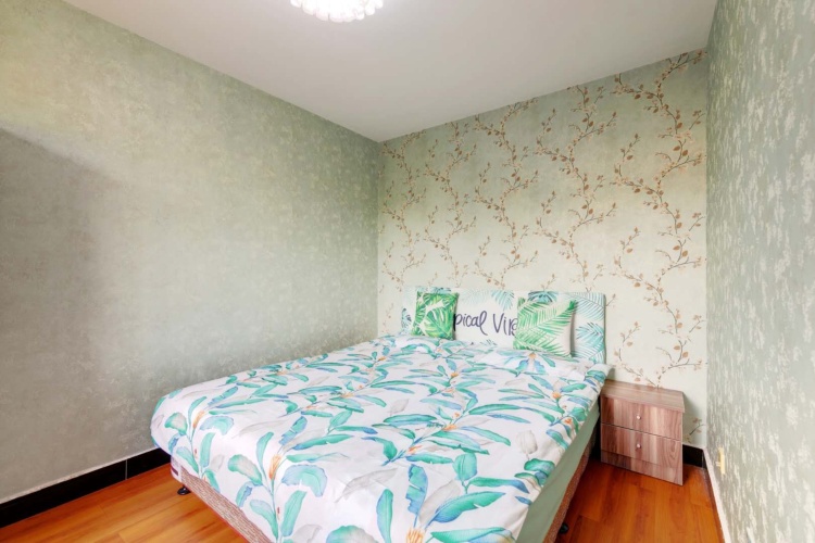 3 Bedrooms Apartment