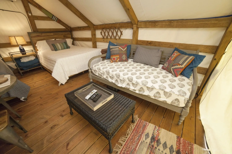 1 Bedroom Standard room with balcony