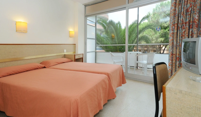 Standard Double Family room with balcony