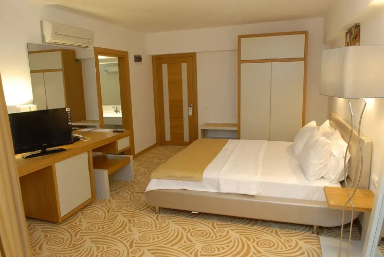 Deluxe Quadruple room