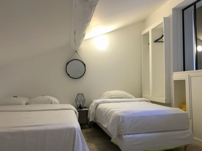 Comfort room