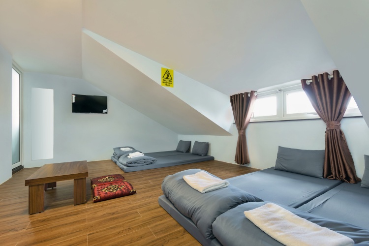 Bed in Dorm