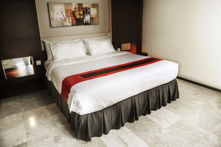 2 Bedrooms Villa