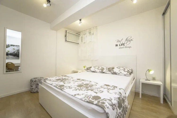 Apartment with balcony