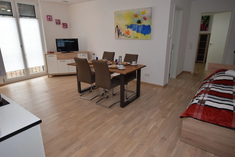 2 Bedrooms Apartment