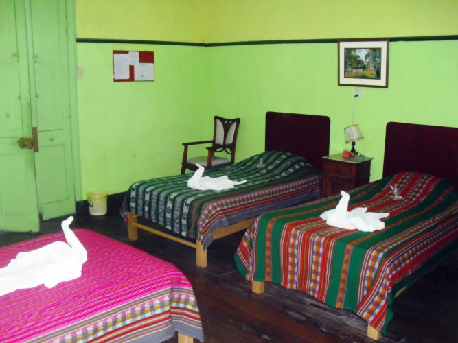 Standard Triple room