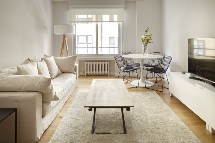 2 Bedrooms Apartment
