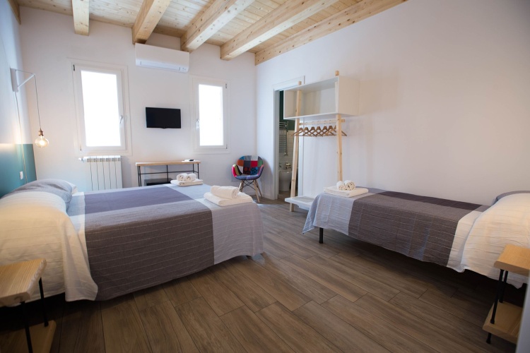 Deluxe Triple room