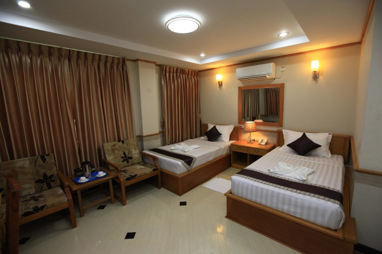 Superior Twin room with river view
