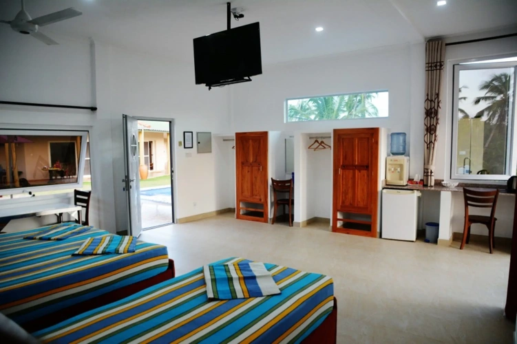 Standard Triple room with balcony