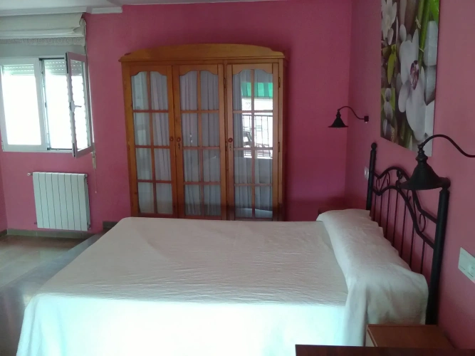 3 Bedrooms Apartment