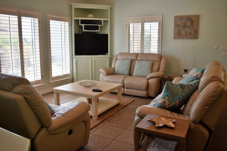 4 Bedrooms Cottage