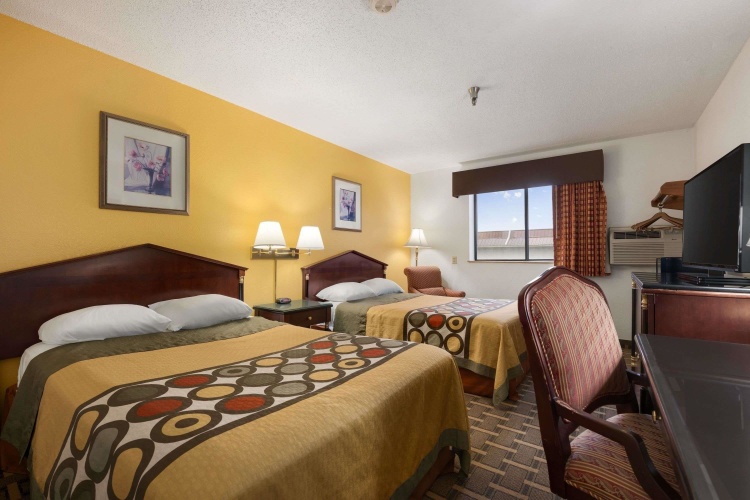 Quadruple Suite