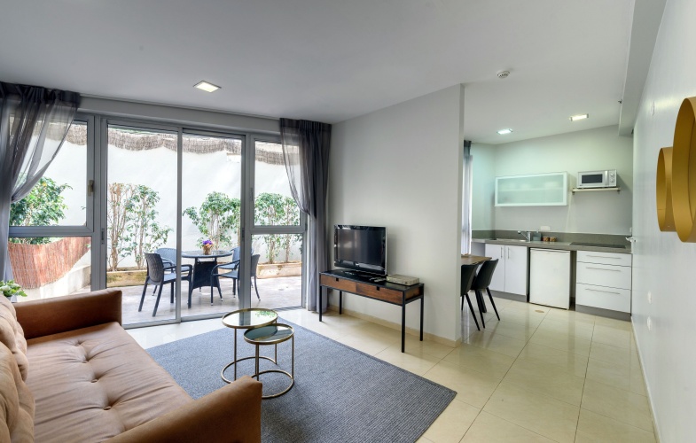 1 Bedroom Apartment
