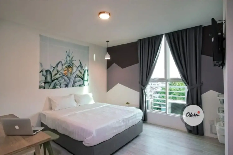 3 Bedrooms Apartment