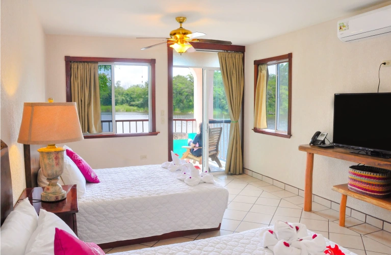 Premium Quadruple room with river view