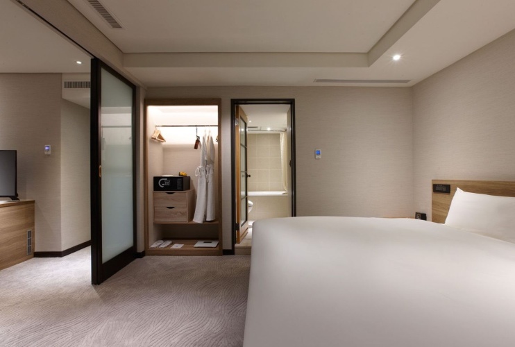 Deluxe Double Suite