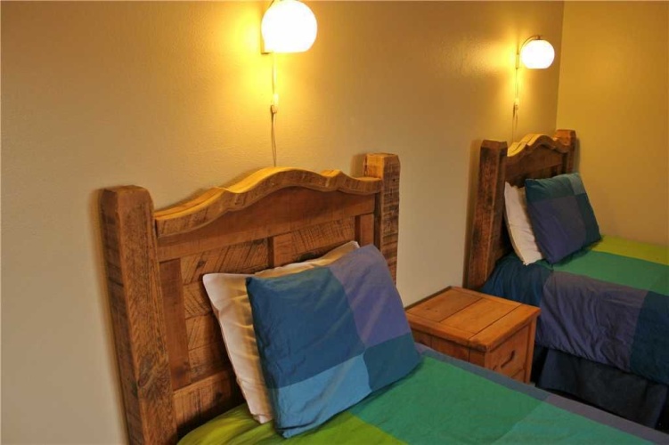 2 Bedrooms Standard room with lake view