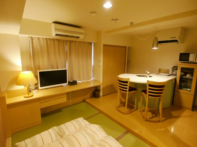 Deluxe Studio