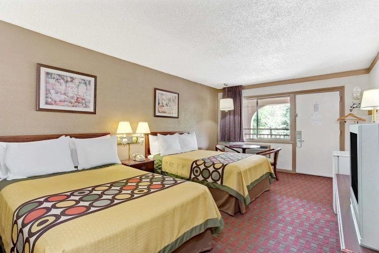 Standard Quadruple room