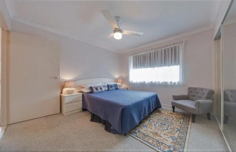 2 Bedrooms Economy Quintuple Apartment