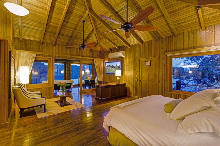 Suite with water view