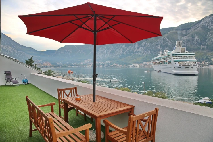 1 Bedroom Deluxe Suite with sea view